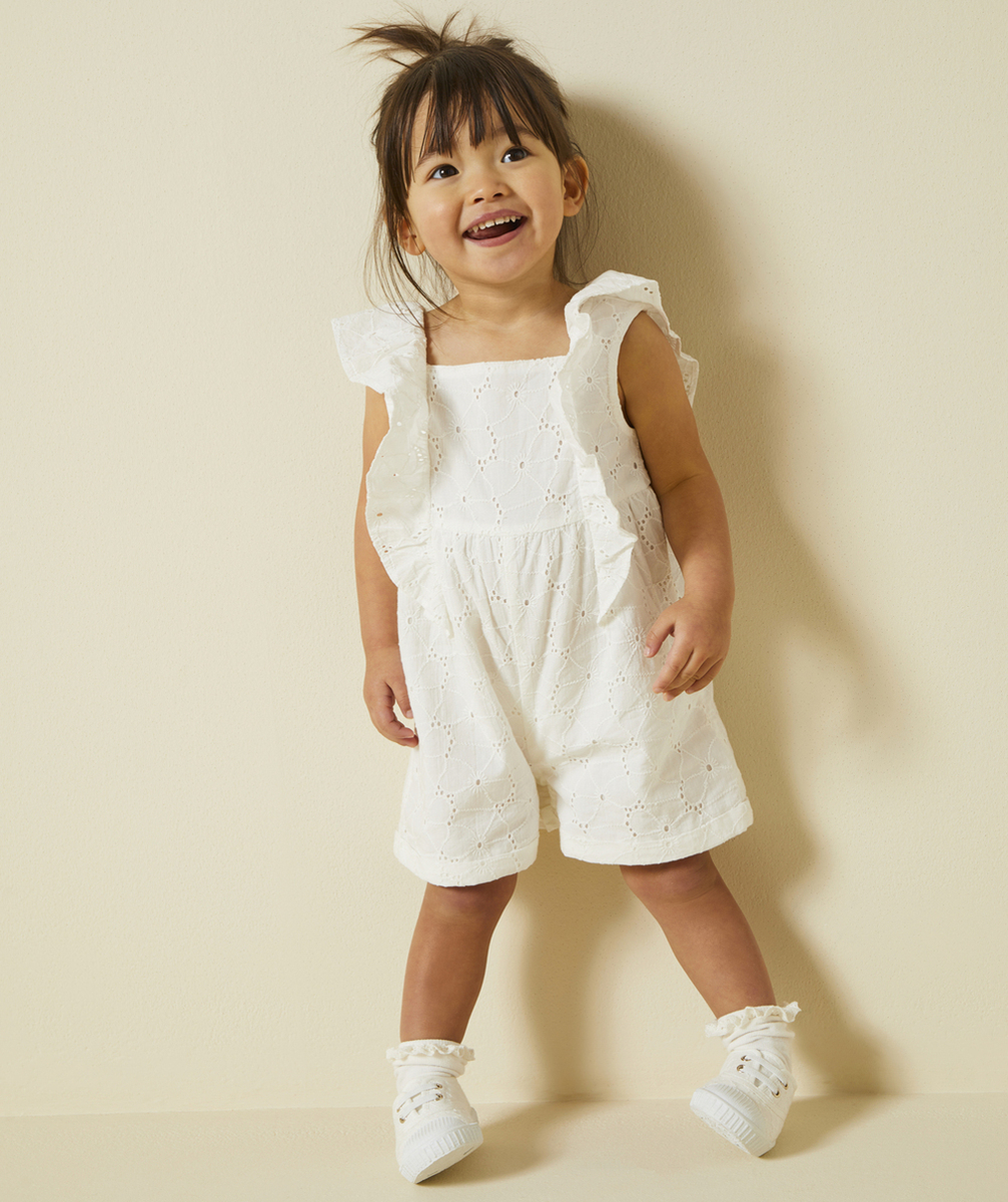 COMBINAISON BÉBÉ FILLE BLANCHE AVEC BRODERIES FLEURS