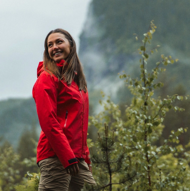Essentials 3L Shell Jacket Women Fire Red