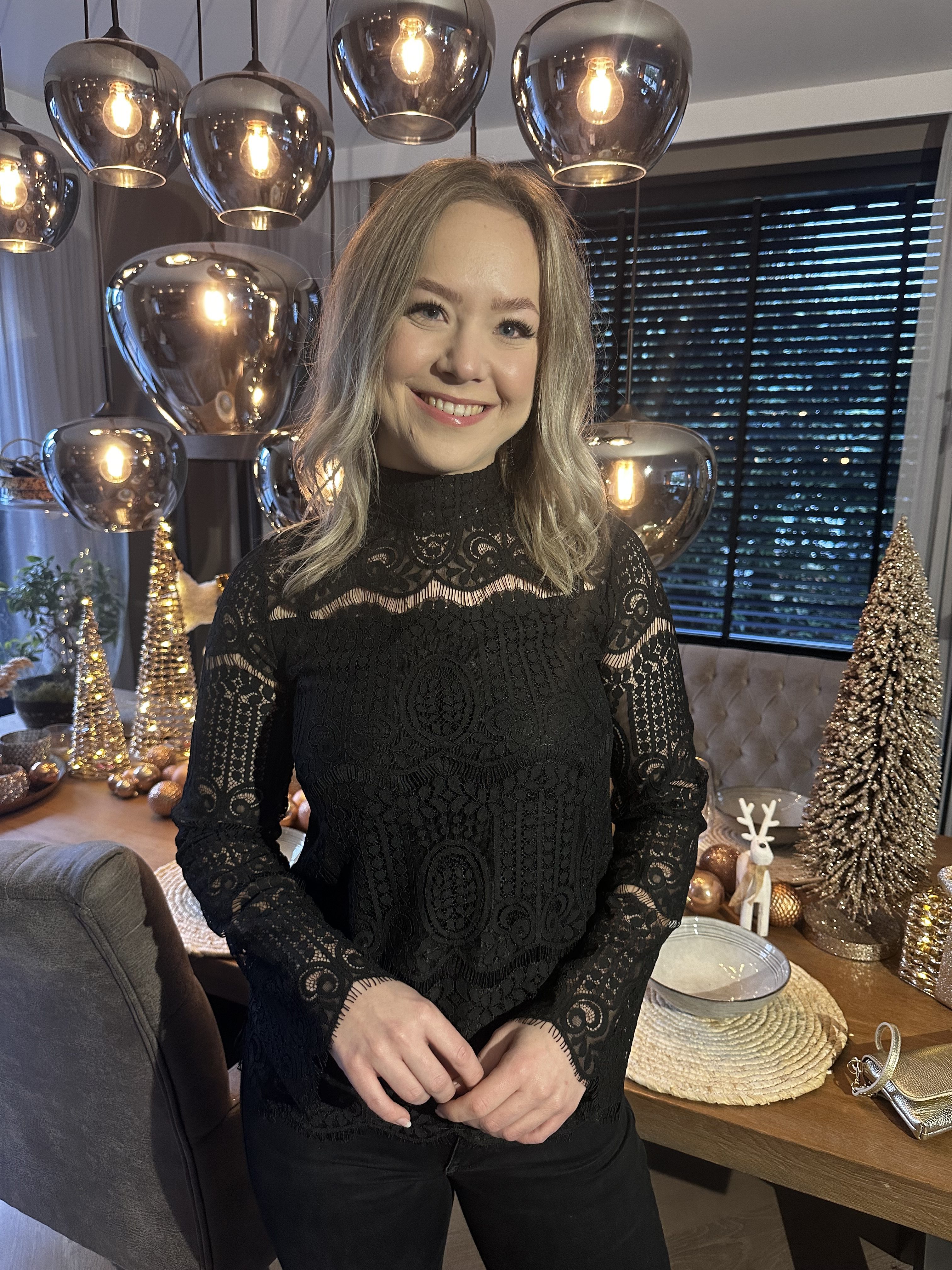Culture - Ima Lace Blouse - Black