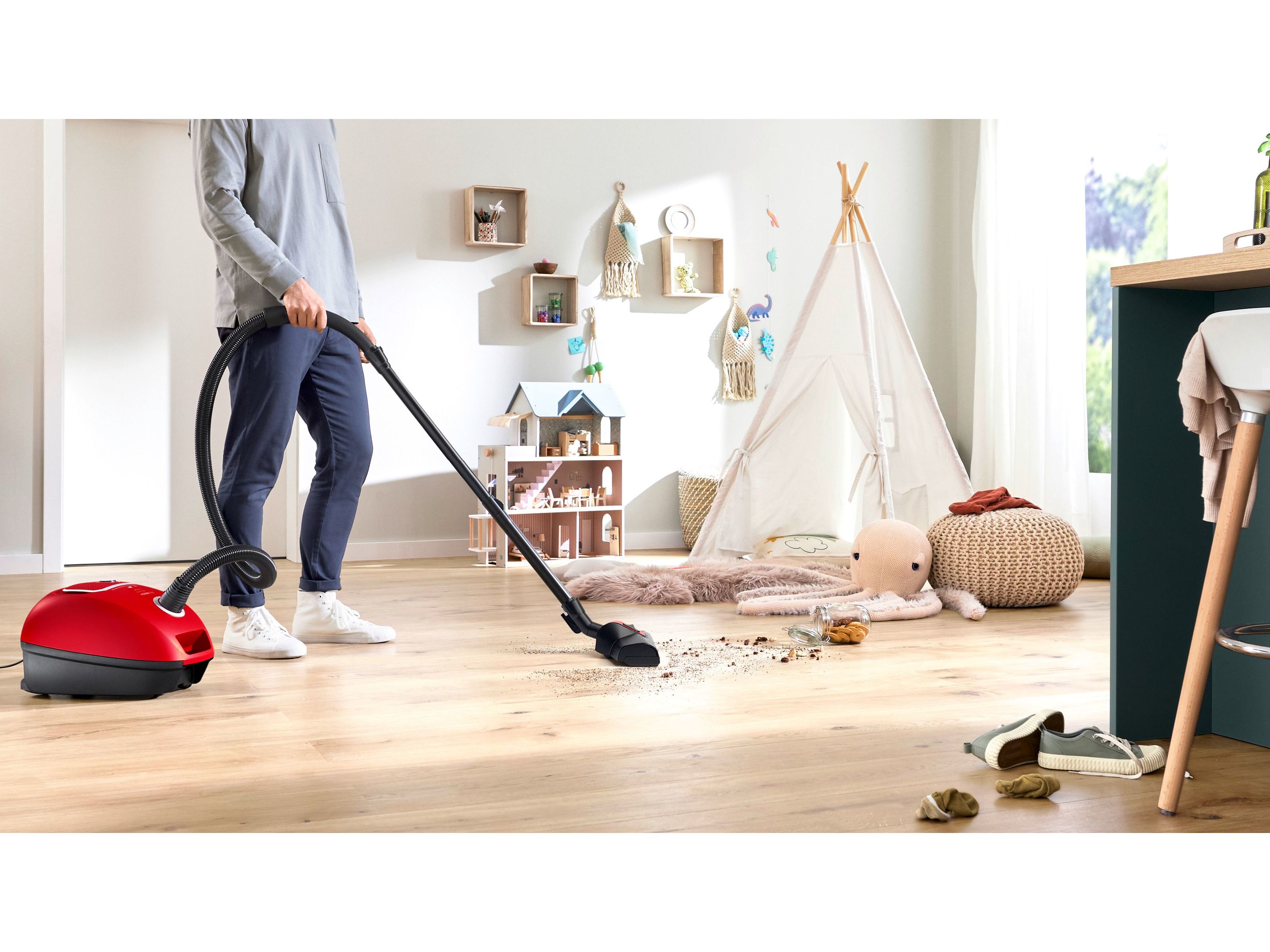 ASPIRADOR COM SACO BOSCH BGB41PET1 PROANIMAL 4L 700W