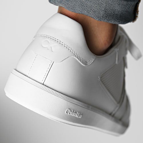Baskets Low Top Lace Up Leather 0471 Triple White