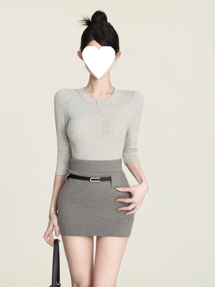 SUGARUS - Effen gebreide top met ronde hals en elleboogmouwen / Mini-kokerrok met hoge taille