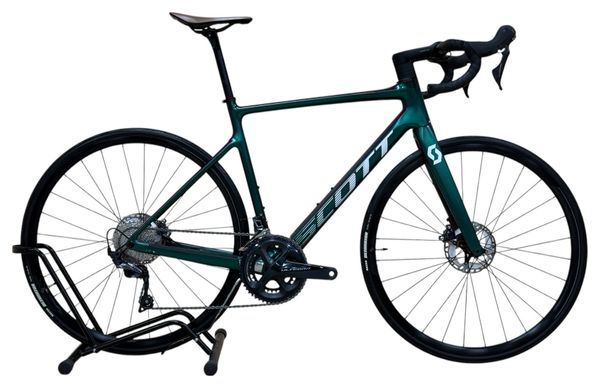 Produit reconditionné . Scott Addict 20 Carbon SHIMANO ULTEGRA 2022 . Vélo de Route . Scott . très bon état