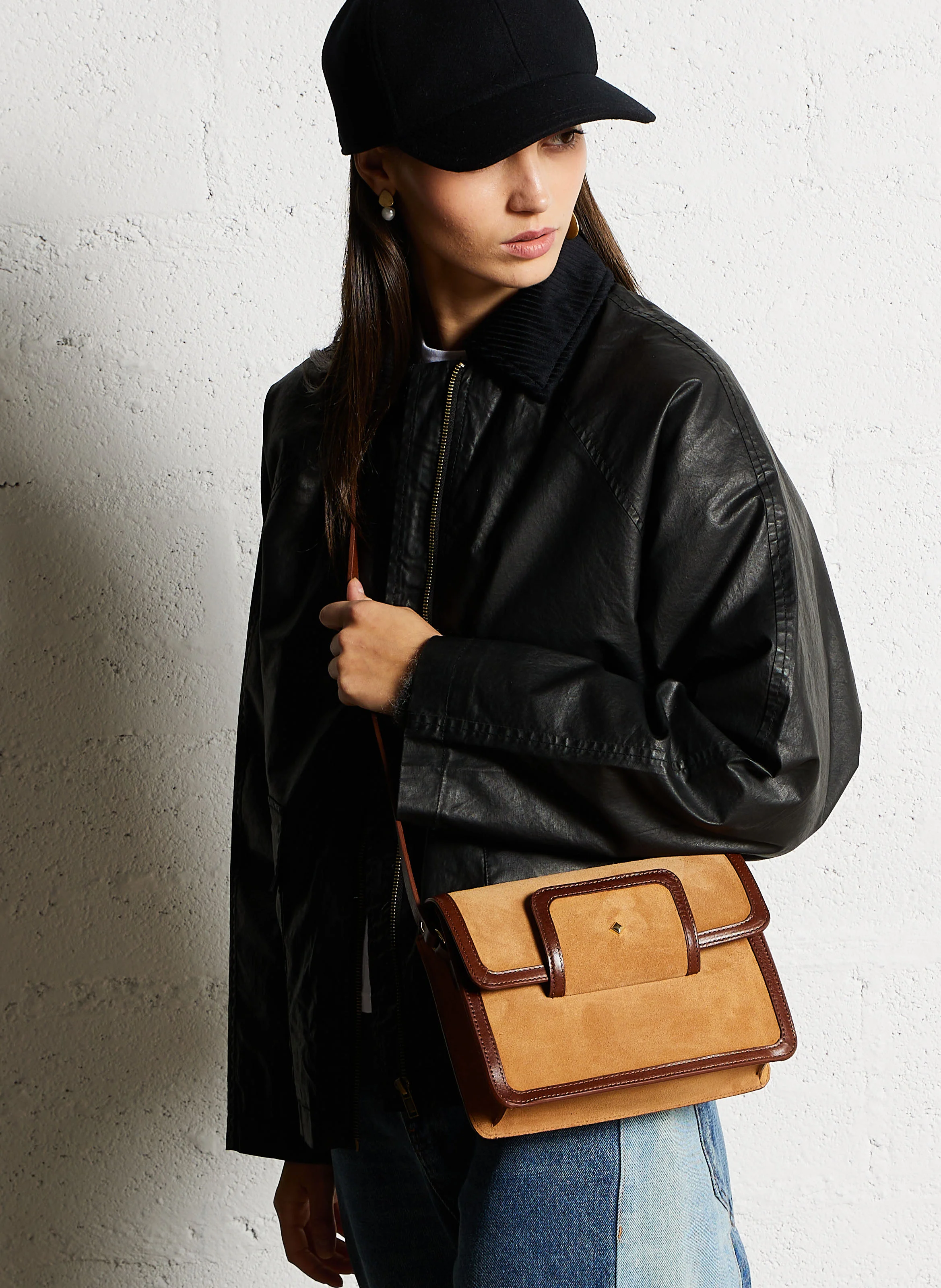 LE MISCHKA VELOURS - Sac bandoulière en cuir | Marron