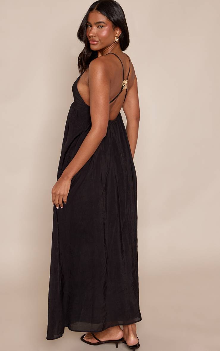Noir Robe Maxi Fluide En Tissu Tissé Avec Dos Ouvert Et Détails Ornementaux