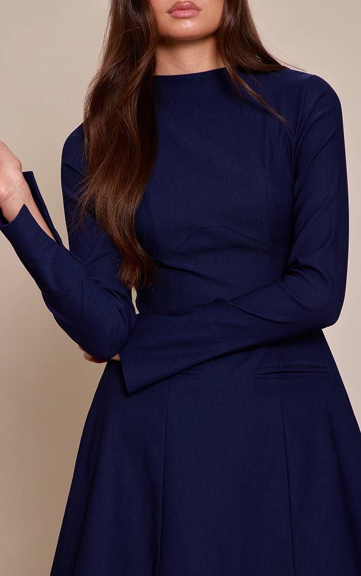 Bleu Marine Robe Droite En Tissu Extensible À Encolure Bateau Et Manches Évasées