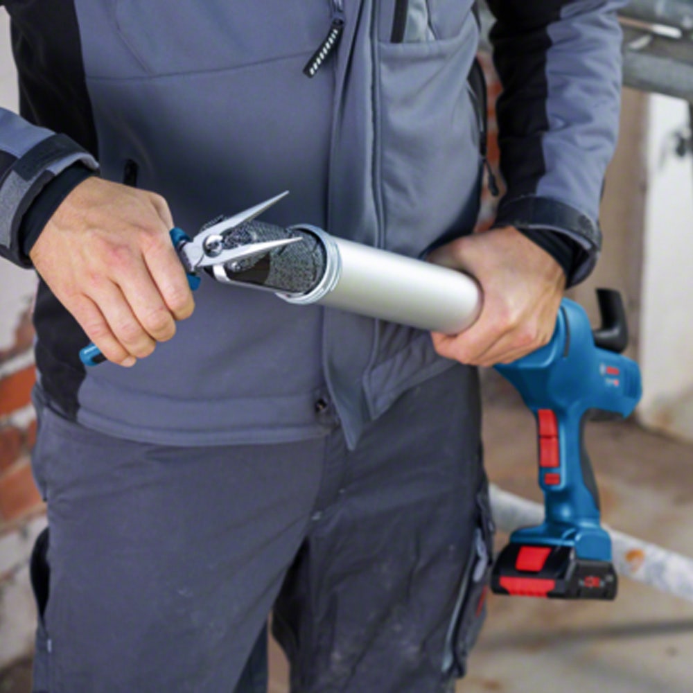 BOSCH 18V Caulking Gun Skin GCG 18V-600 06019C4001