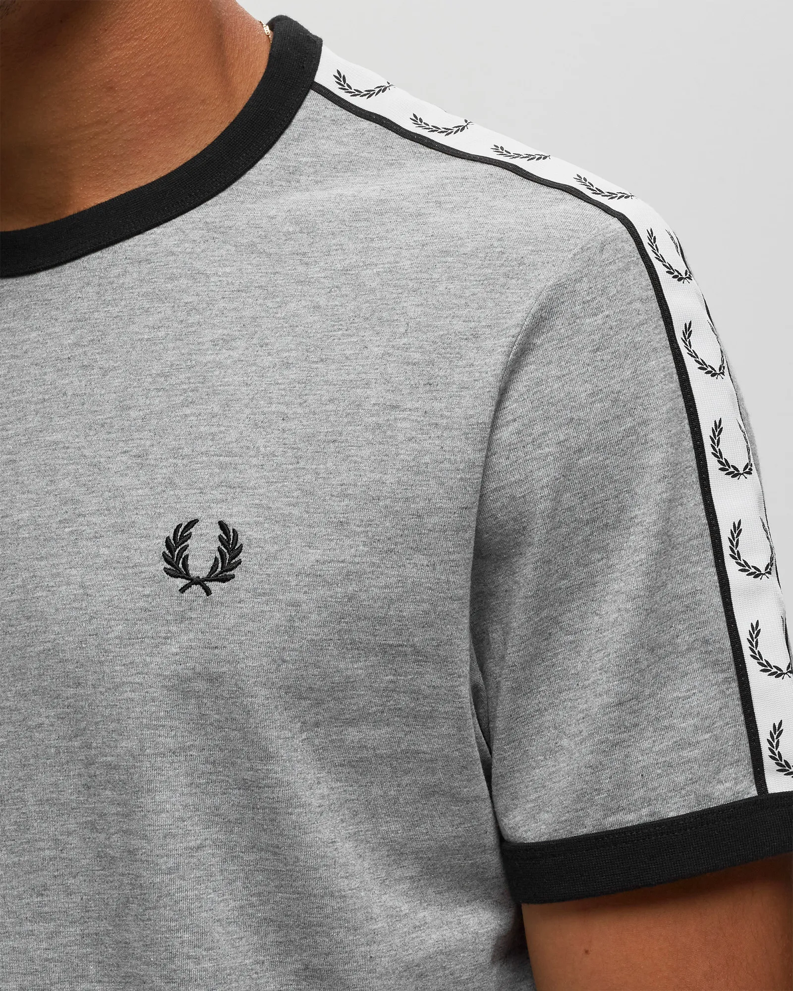 Fred Perry TAPED RINGER T-SHIRT