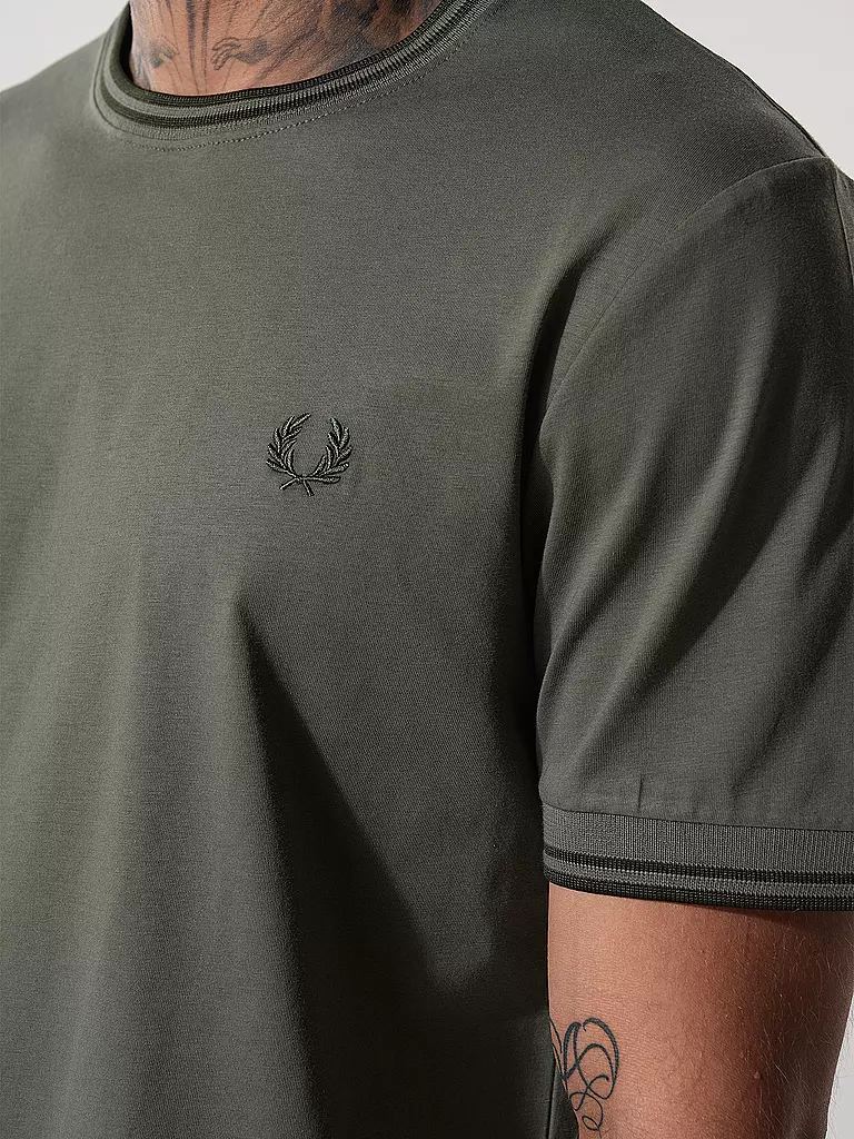 FRED PERRY T-Shirt olive