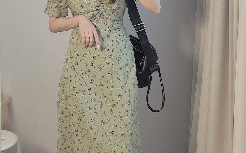 Brigitte - Midi-jurk met korte mouwen en bloemenprint