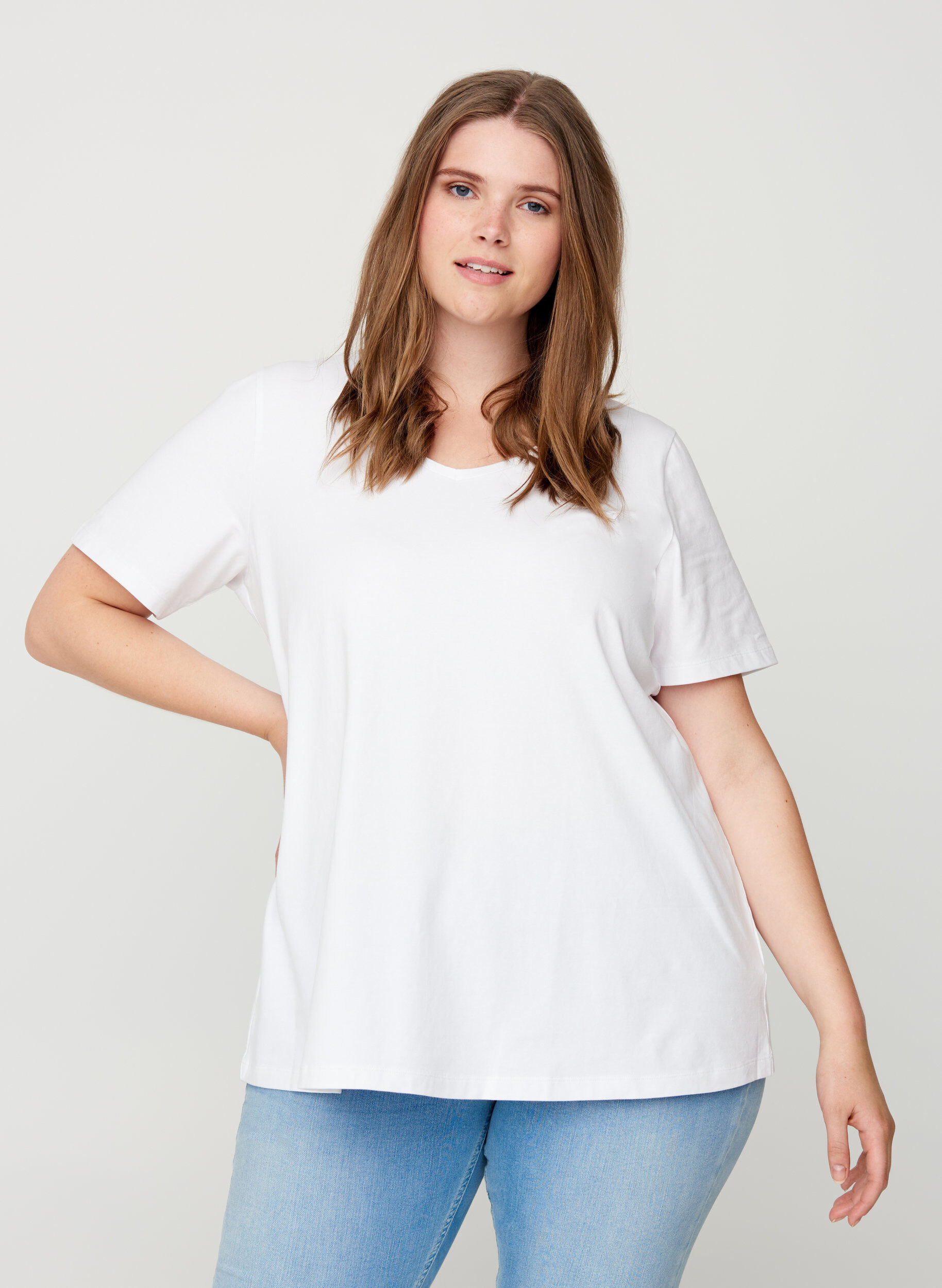Basis t-shirt med v-hals