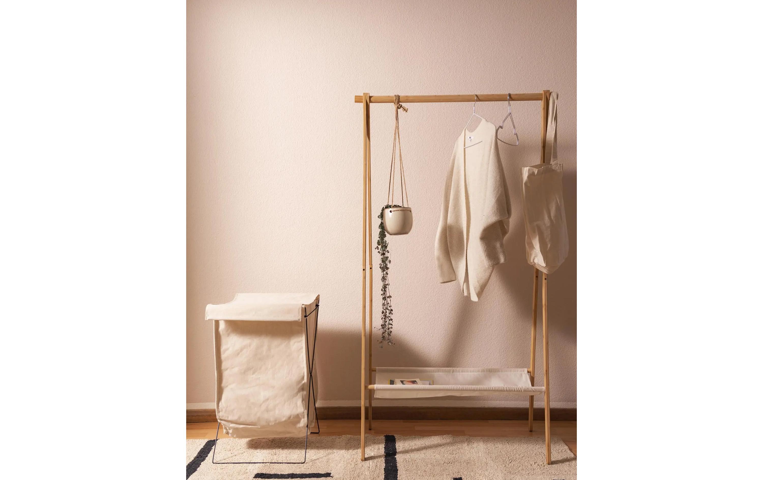 Wäschekorb mit Metall 30 l, Beige/SchwarzZusammenklappbarer Wäschekorb aus Baumwolle mit stabilem Metallgestell