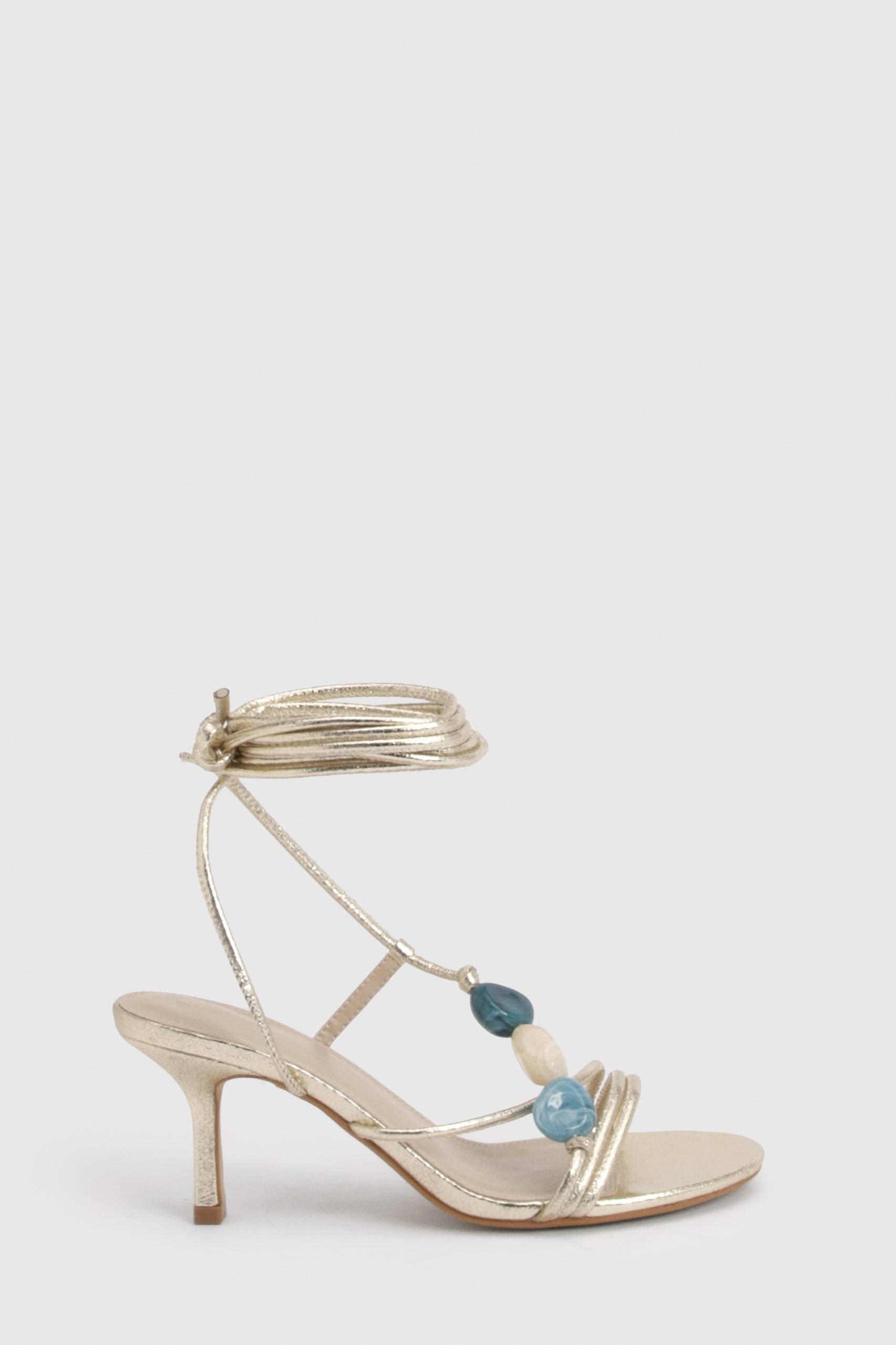 boohoo Escarpins À Talons Aiguilles Asymétriques Avec Brides Et Détails De Perles