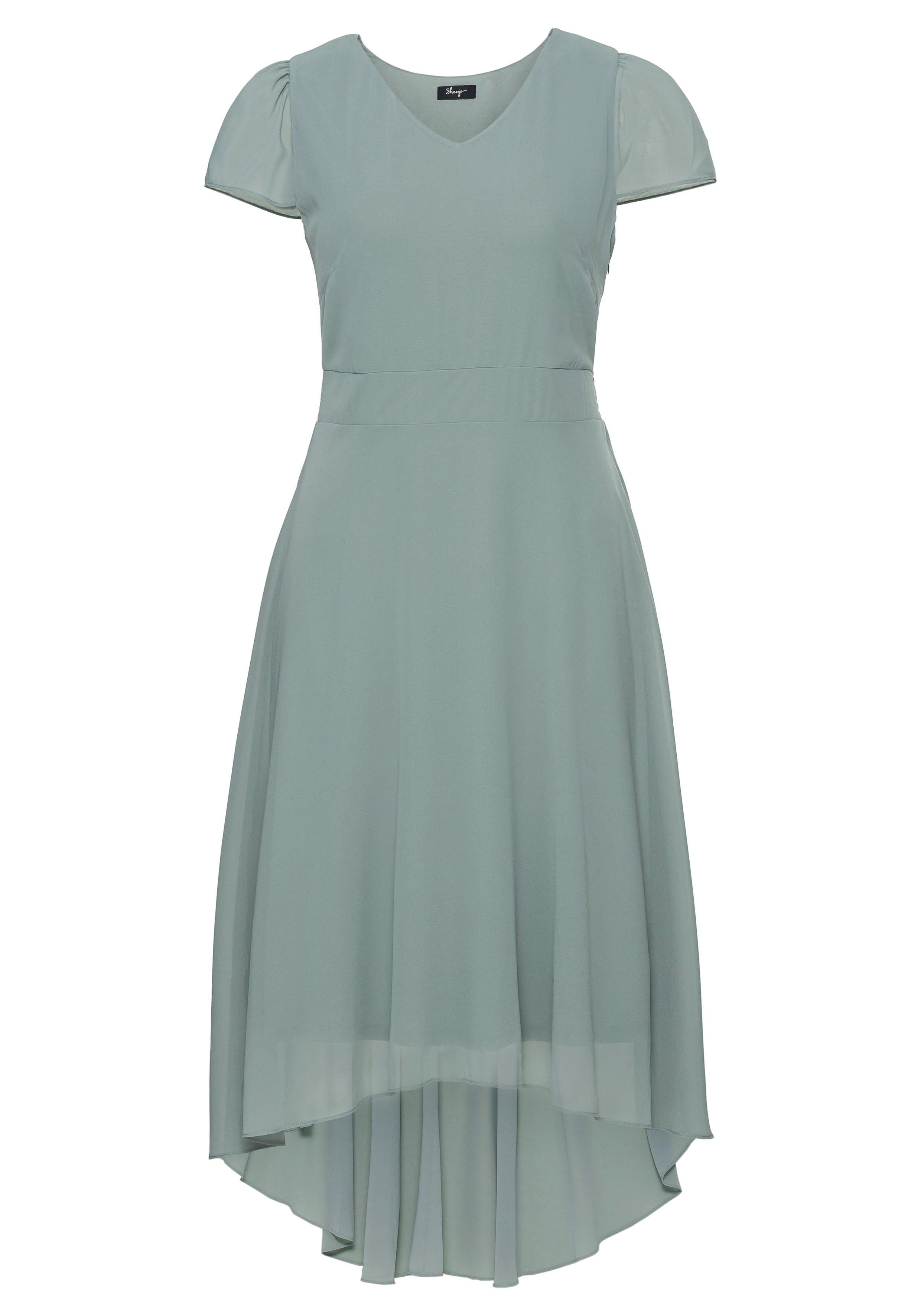 Abendkleid mit Flügelärmeln