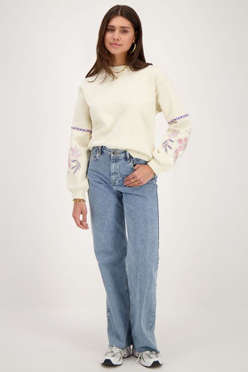 Beige sweater met embroidery