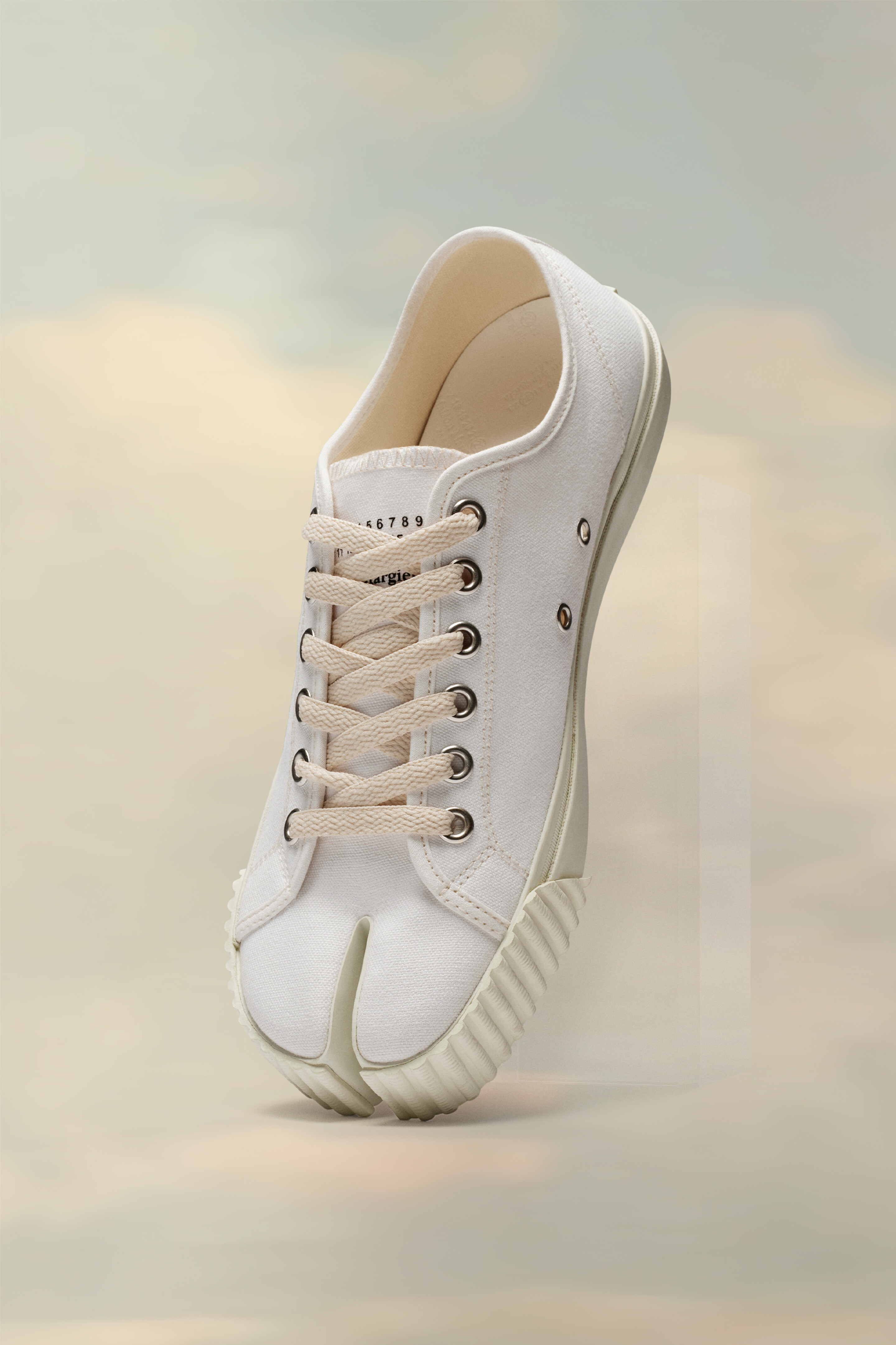 Sneakers Tabi blancs en coton pour femme Blanc