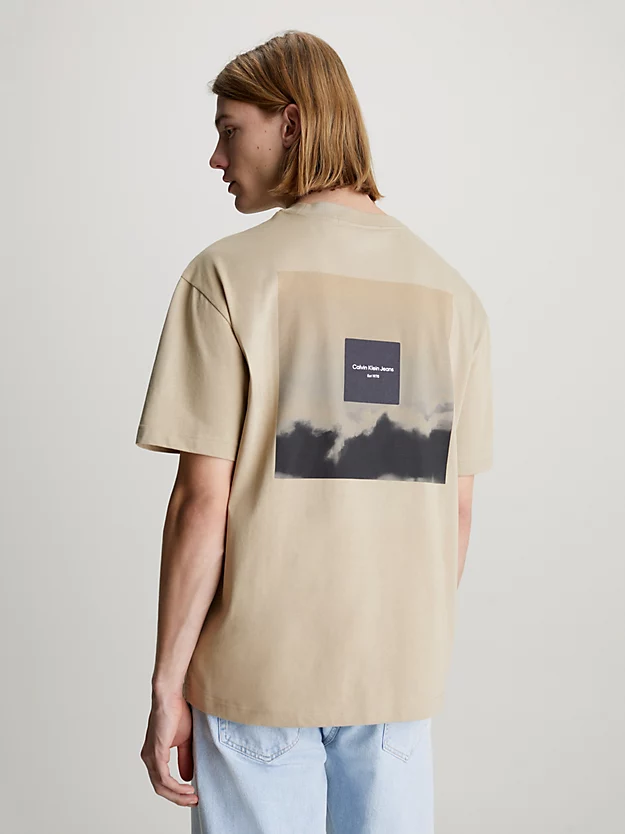 Camiseta com estampa fotográfica
