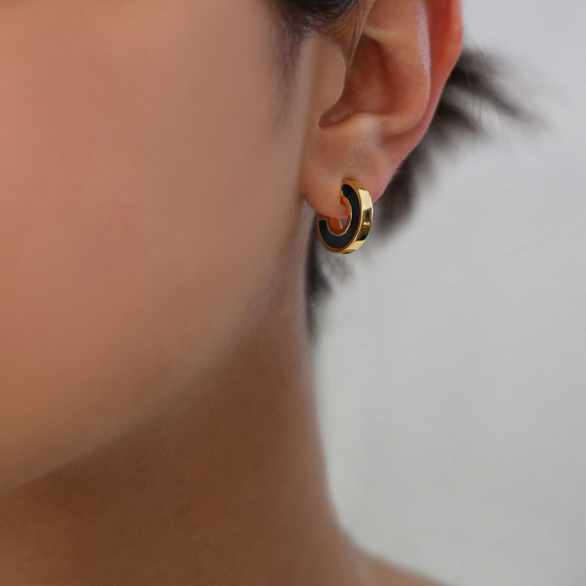 Boucles D'oreilles Anna En Argent Doré Pierre Onyx Zirconium Blanc