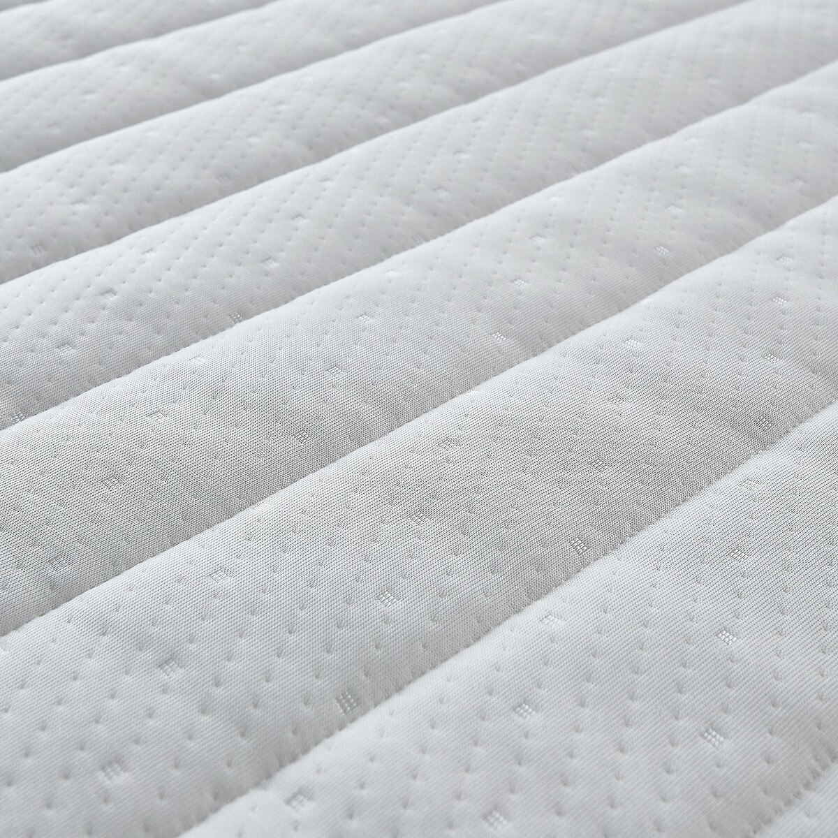 LA REDOUTE INTERIEURS<br>Sobrecolchão de espuma viscoelástica, tratamento resistente ao fogo, 5 cm de altura