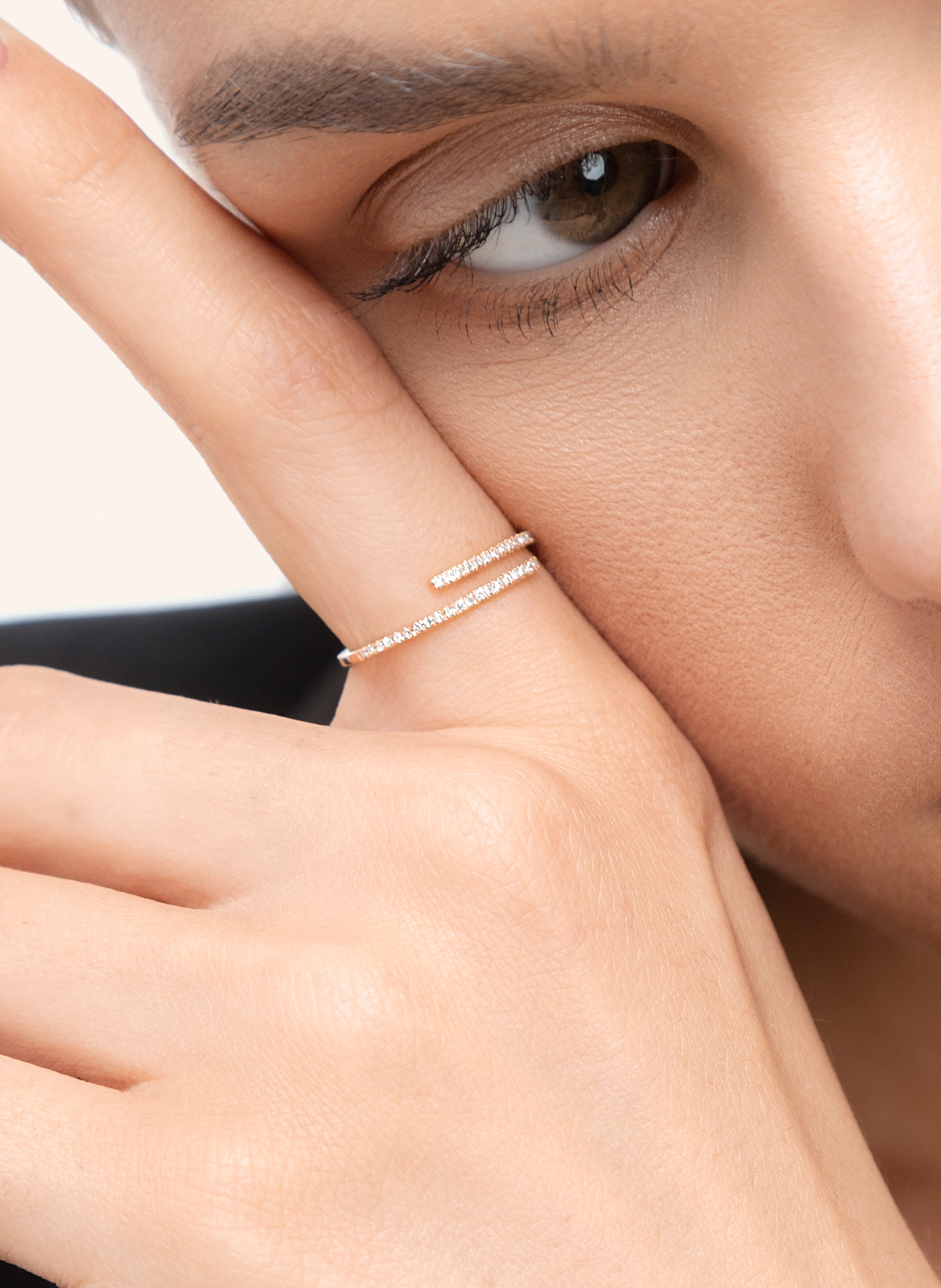Leaf Ring OPEN aus 18 Karat Roségold mit Diamanten