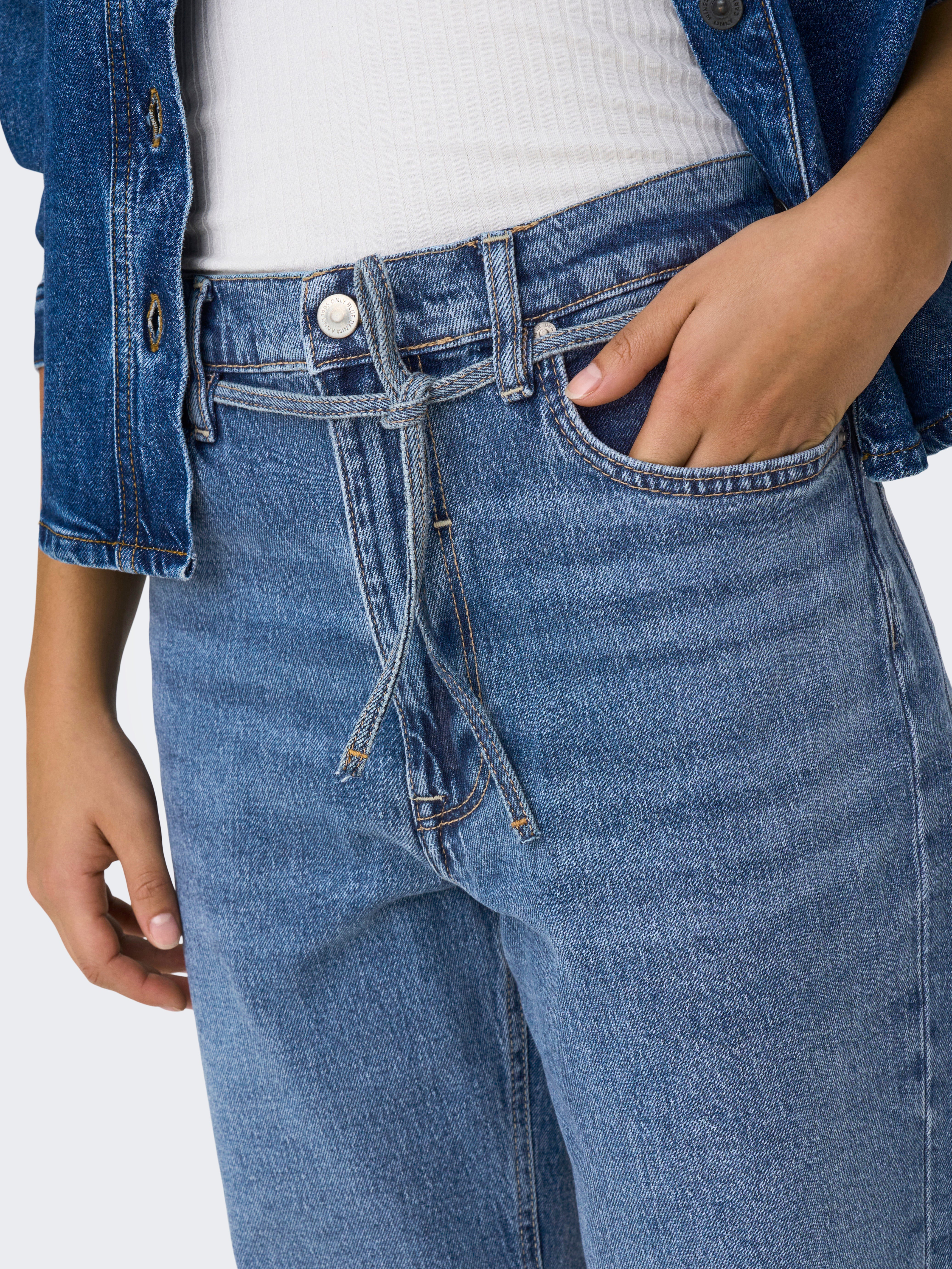 ONLGYPSY Hohe Taille Gerade geschnittener Slim Fit Jeans Medium Blue Denim
