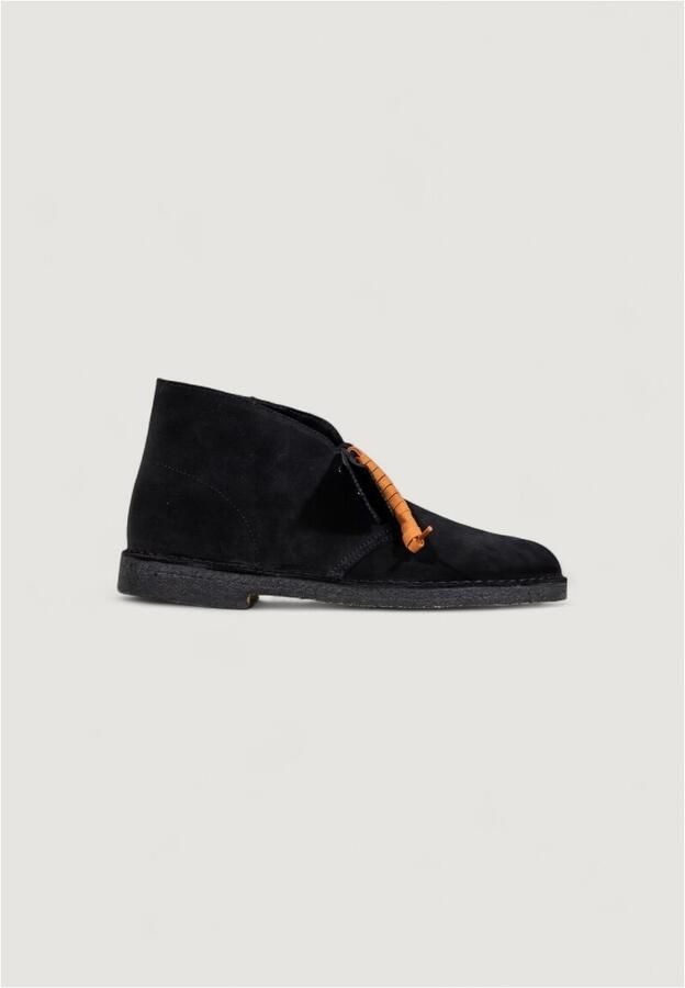 CLARKS ORIGINALS Clarks Veterschoenen Heren Desert Boot Heren Maat: 44 Materiaal: Suède Kleur: Beige