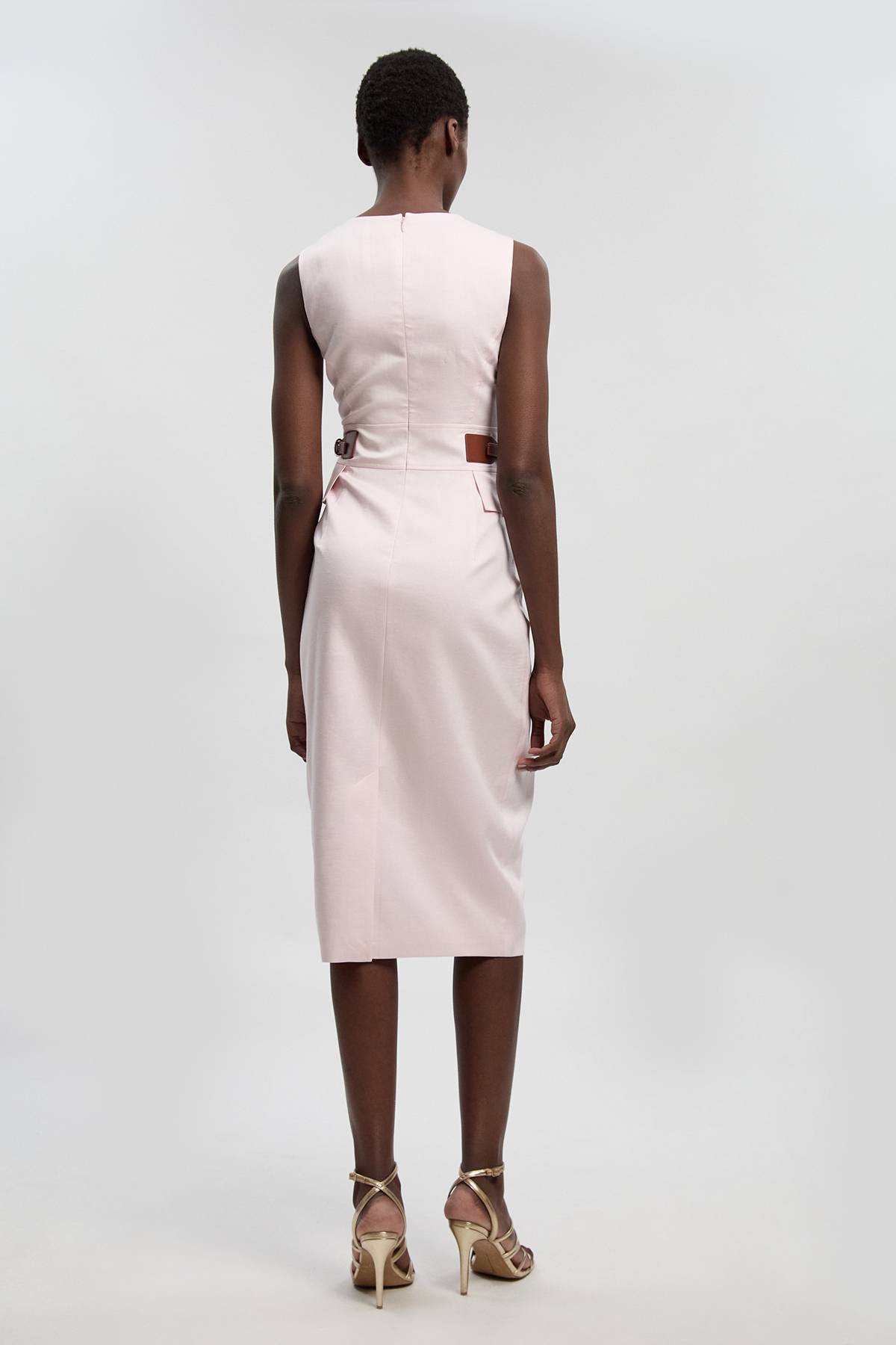 KarenMillen Robe Midi Crayon Ajustée en Lin avec Détail Patte à la Taille