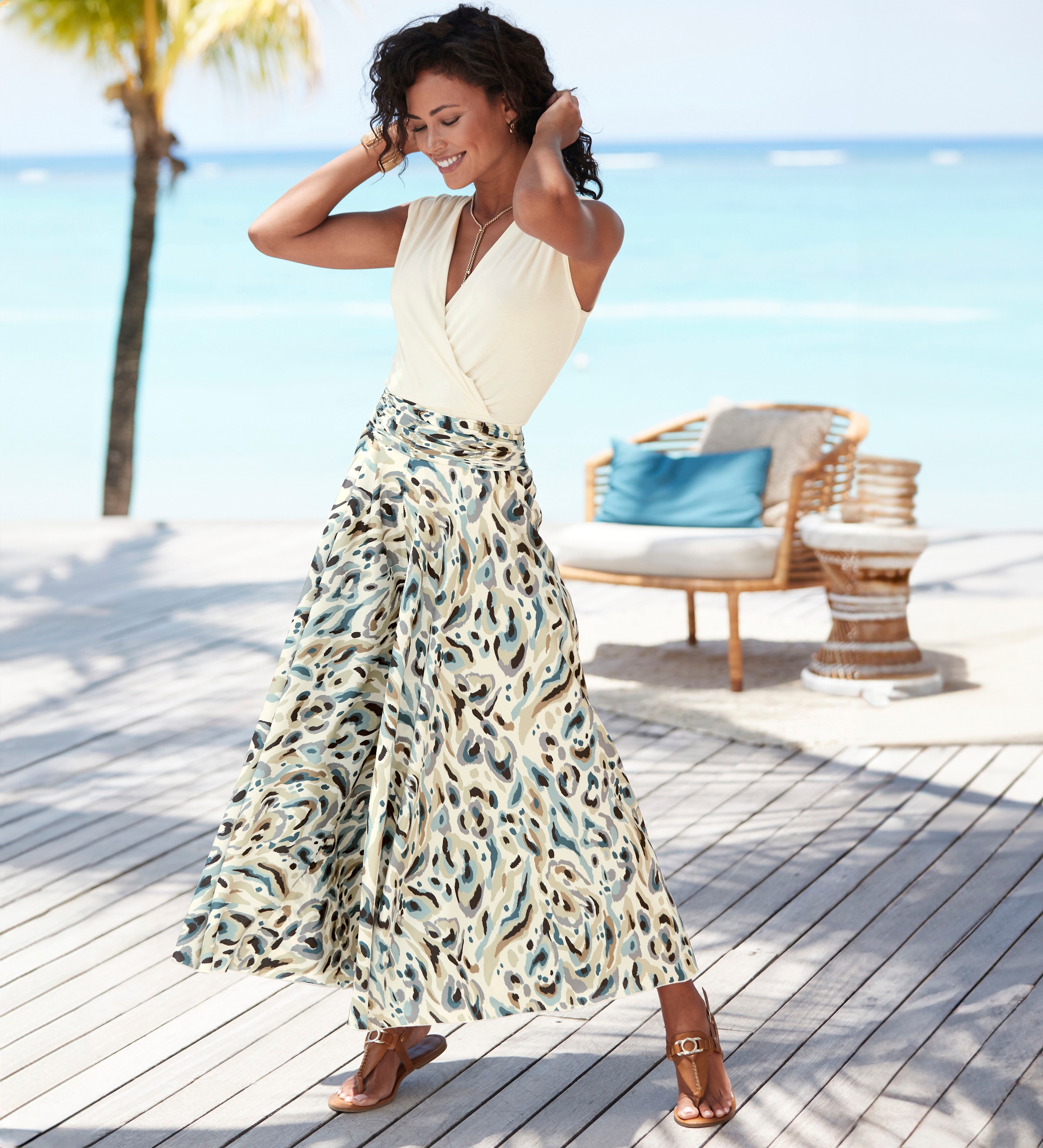 LASCANA Hosenrock , mit Alloverdruck, Culotte, extraweites Bein