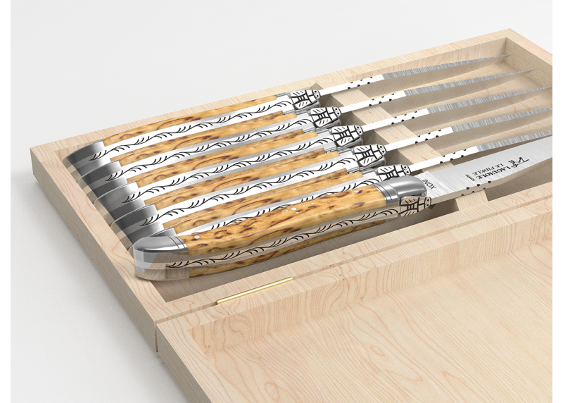 Service de 6 couteaux Laguiole avec un manche en bois de bouleau et mitres en acier inoxydable