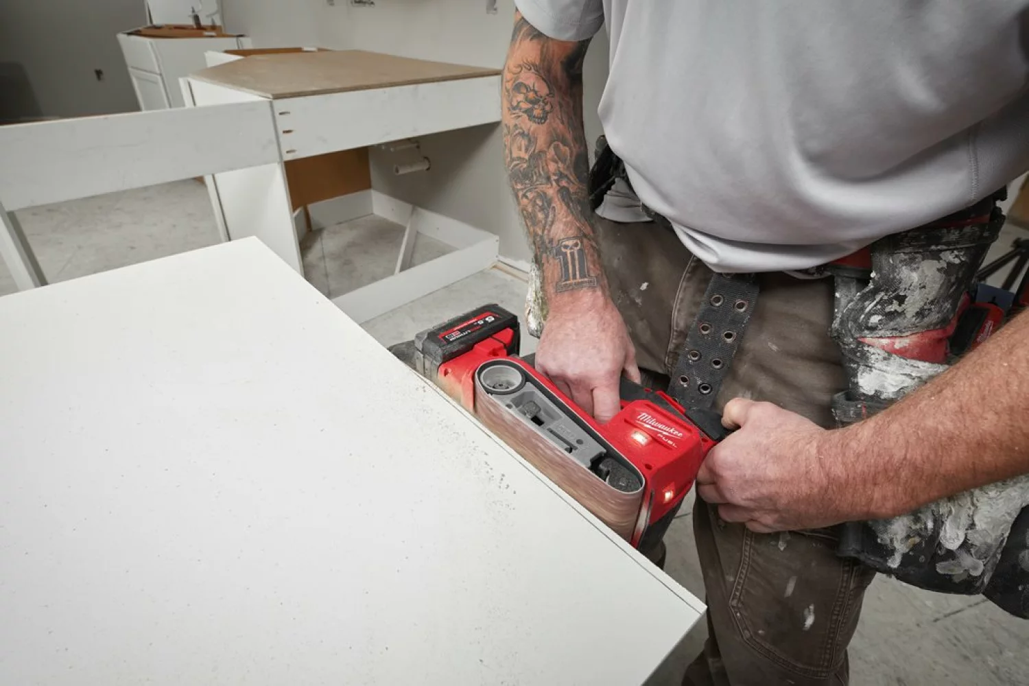 Milwaukee M18 FBTS75-0 18V Li-ion accu bandschuurmachine body - 75 x 457 mm