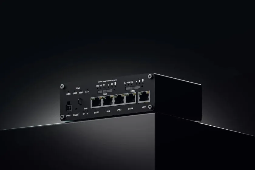 Teltonika RUTM52, Wi-Fi 5 (802.11ac), Dual-band (2,4 GHz / 5 GHz), Ethernet LAN, 5G, Sort, Industriel router