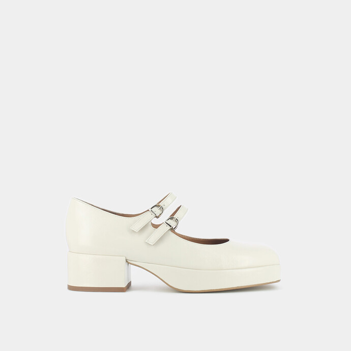 Babies à talons et brides  en cuir brillant écru
