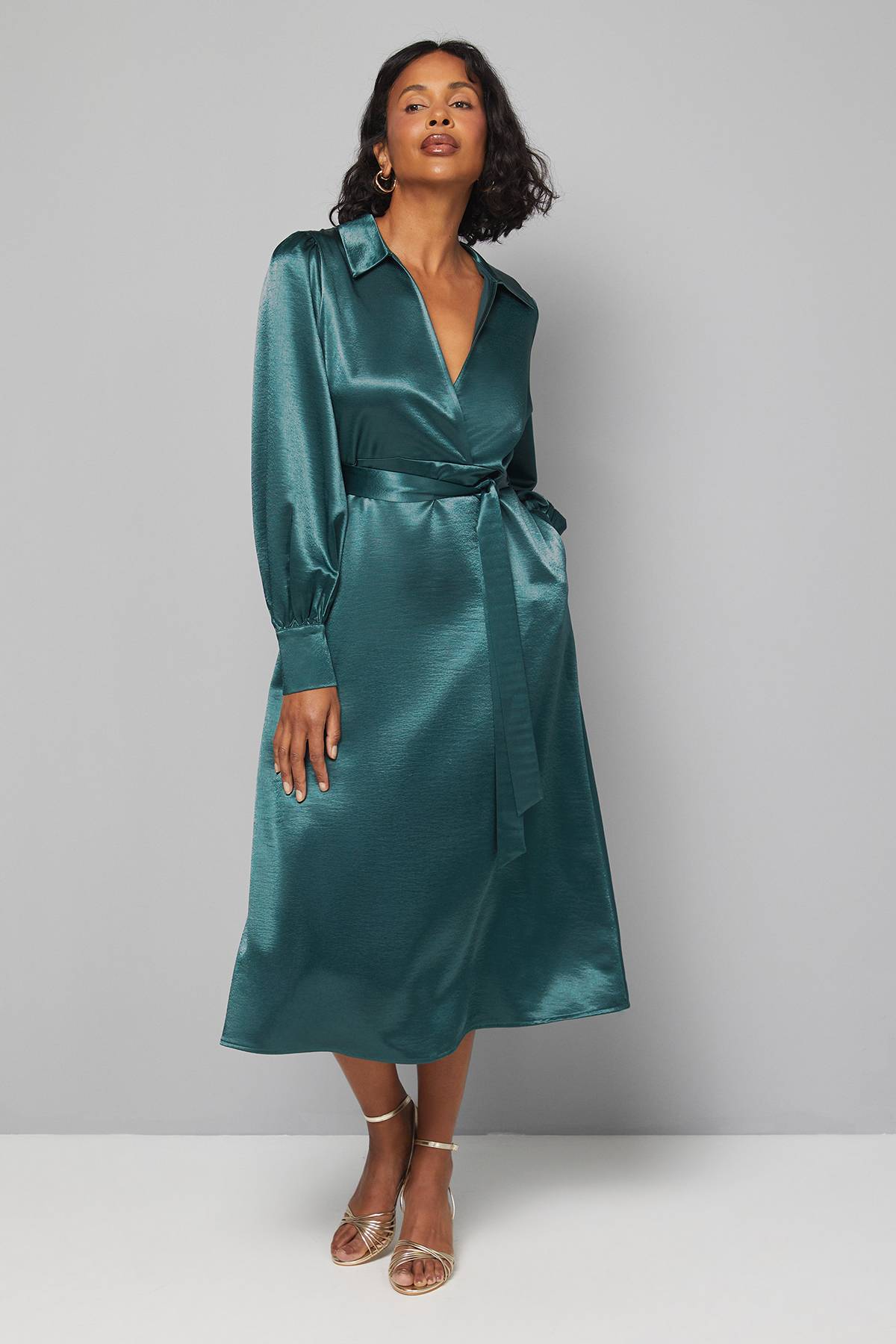 Wallis Robe Midi en Satin à Col et Ceinture Nouée
