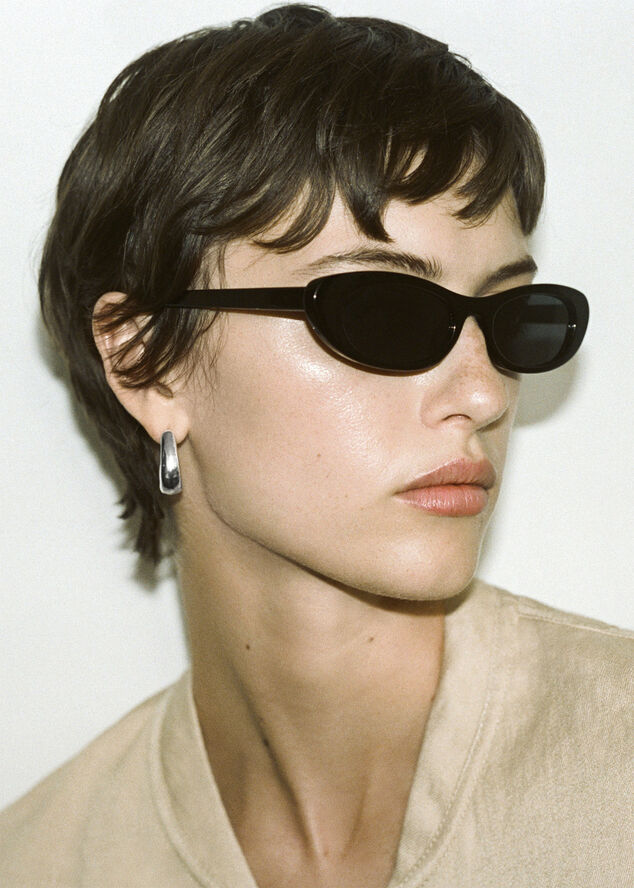 MANGO EARRINGS. -- CATA Silver