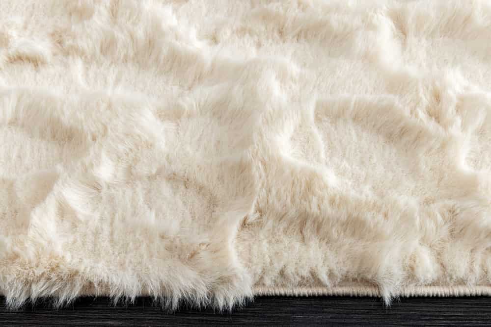 Moderner Teppich DUNE 230x160cm beige Hochflor Indoor-Teppich Hoch-Tief-Effekt Faux-Fur