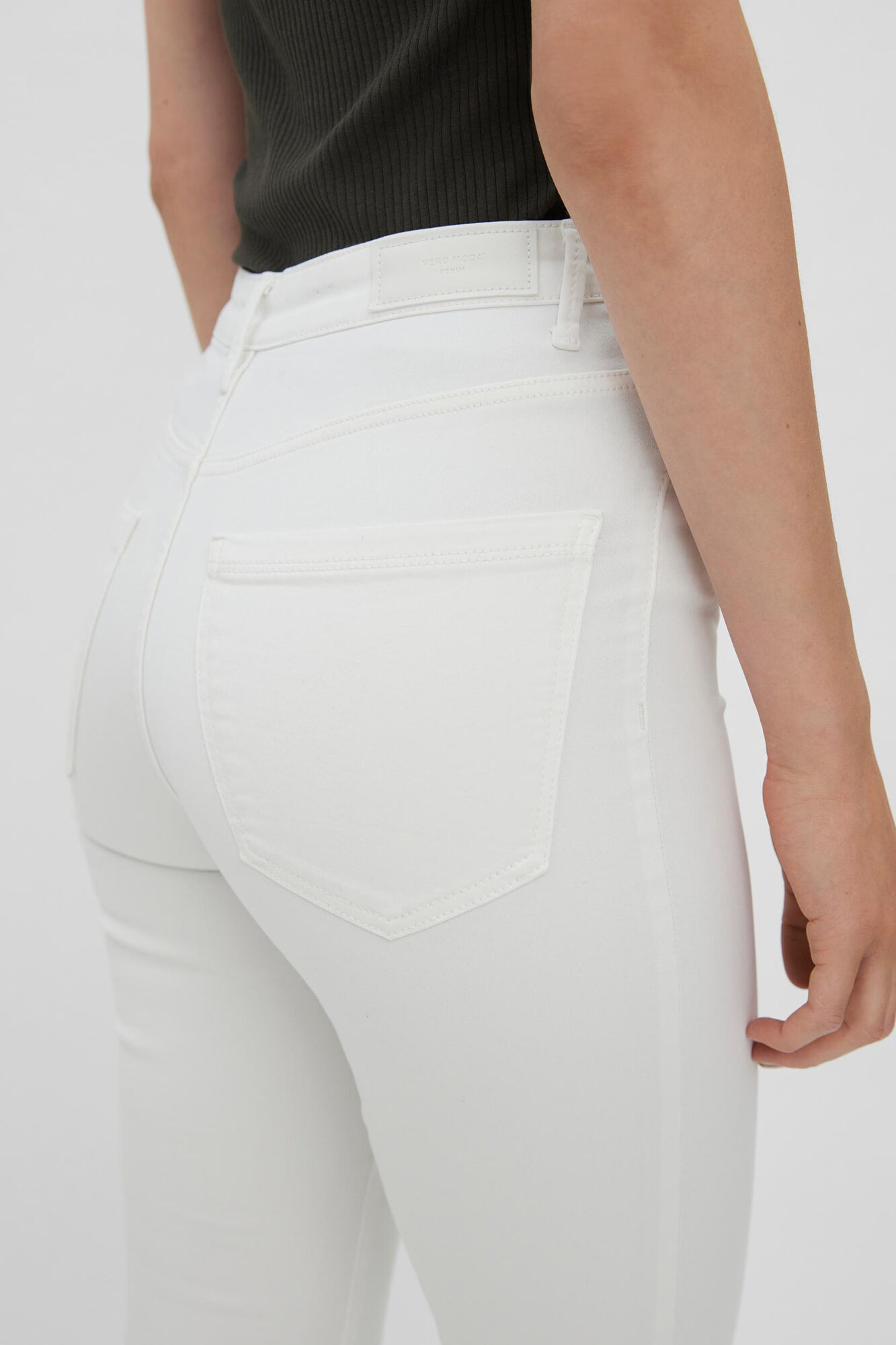 Calça jeans skinny de cintura alta Sophia - Branca