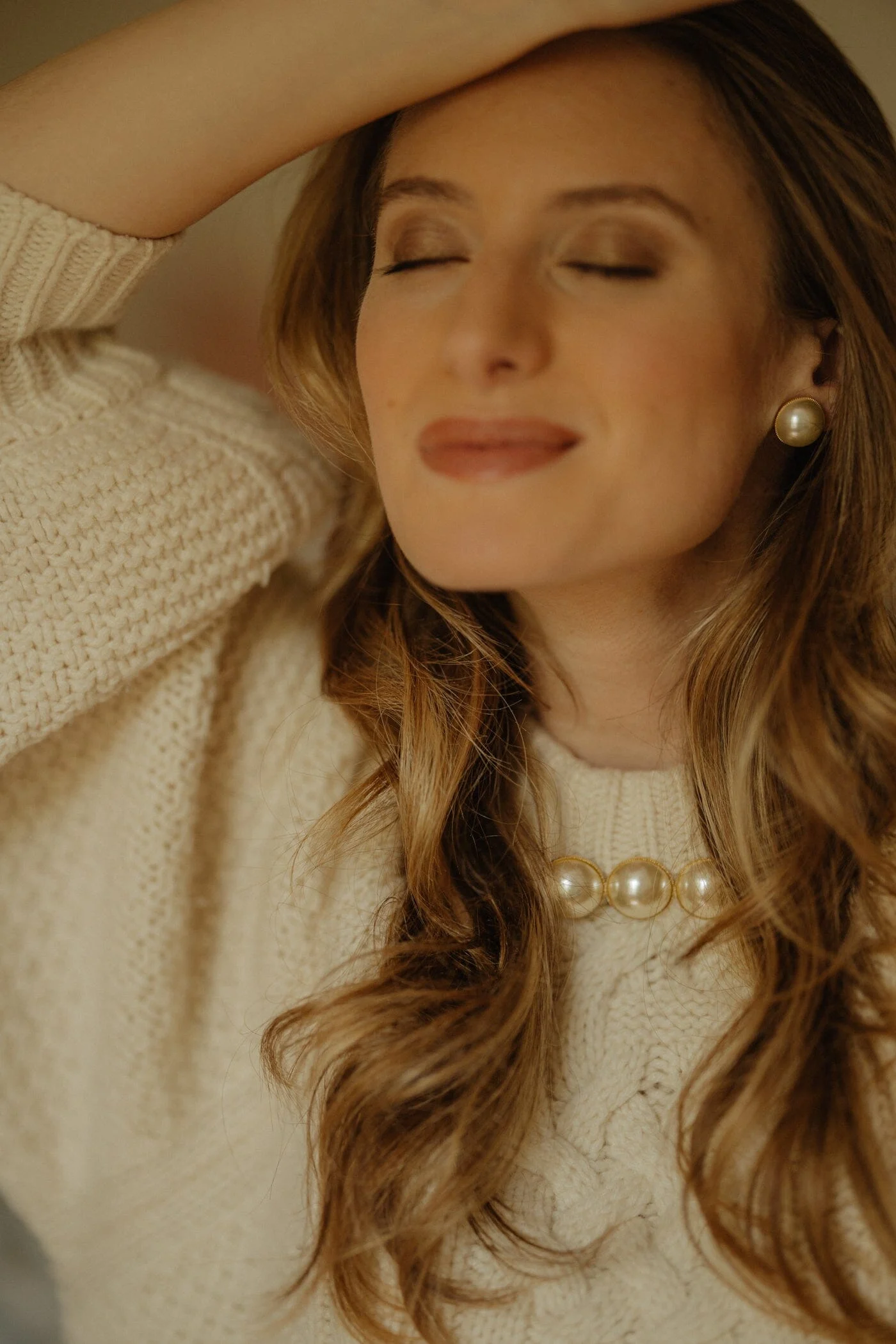 NÉLYA - Maxi broche perles doré à l'or fin | Doré