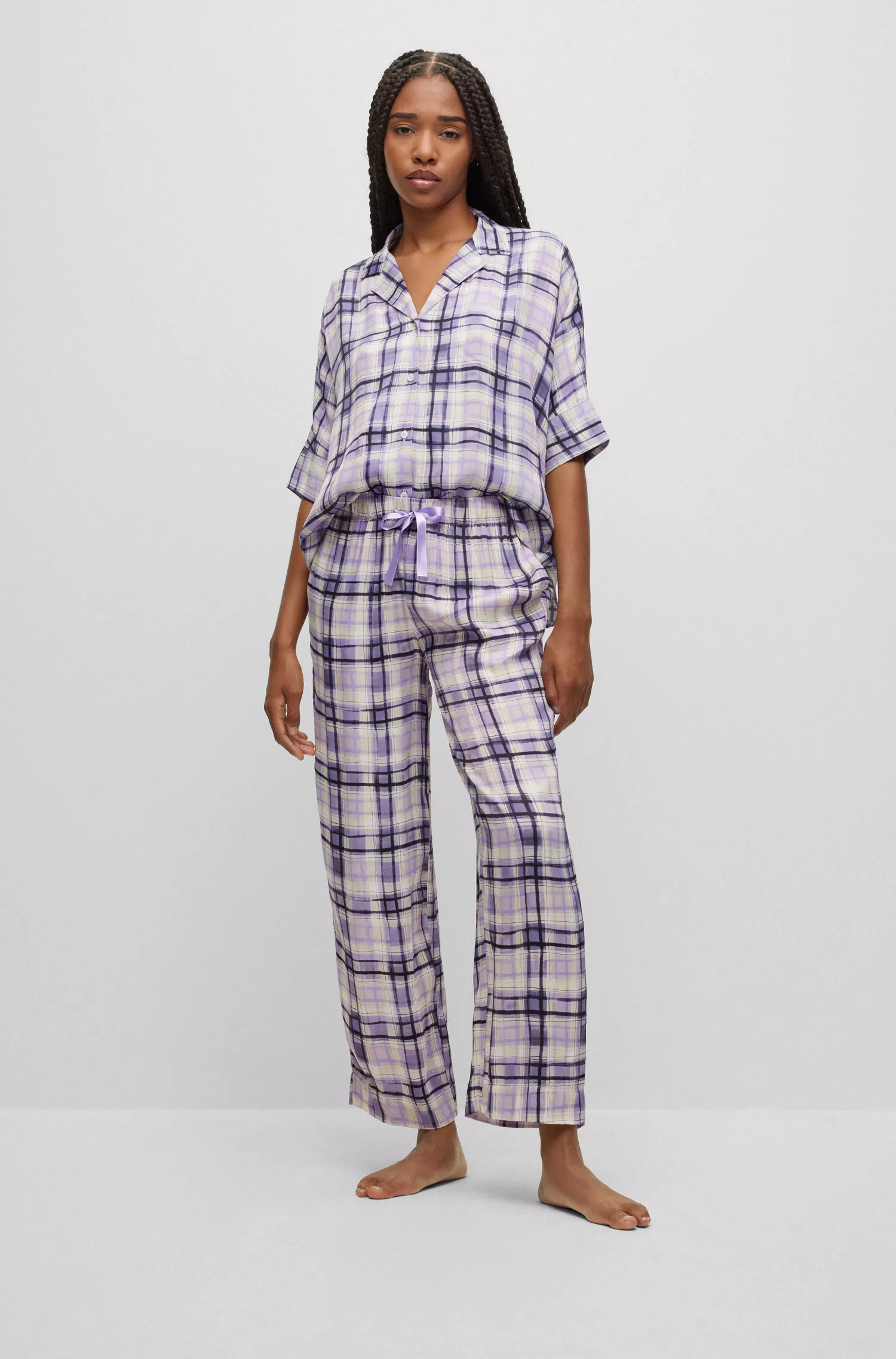 Camisa de pijama HUGO vermelha, modelagem relaxada, em cetim xadrez.