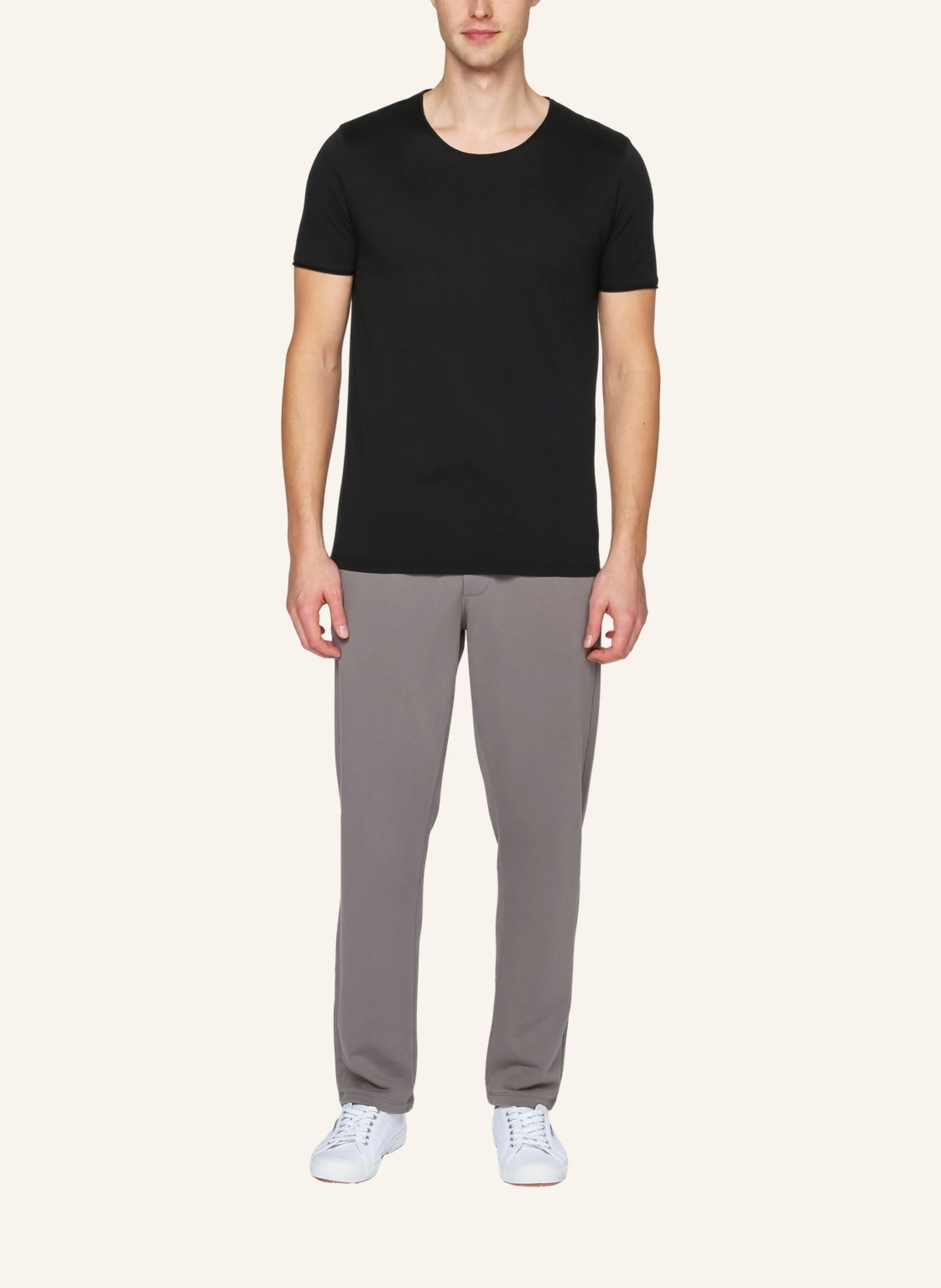 TRUSTED HANDWORK Round Neck 1/2-Sleeve T-Shirt with Roll Edge