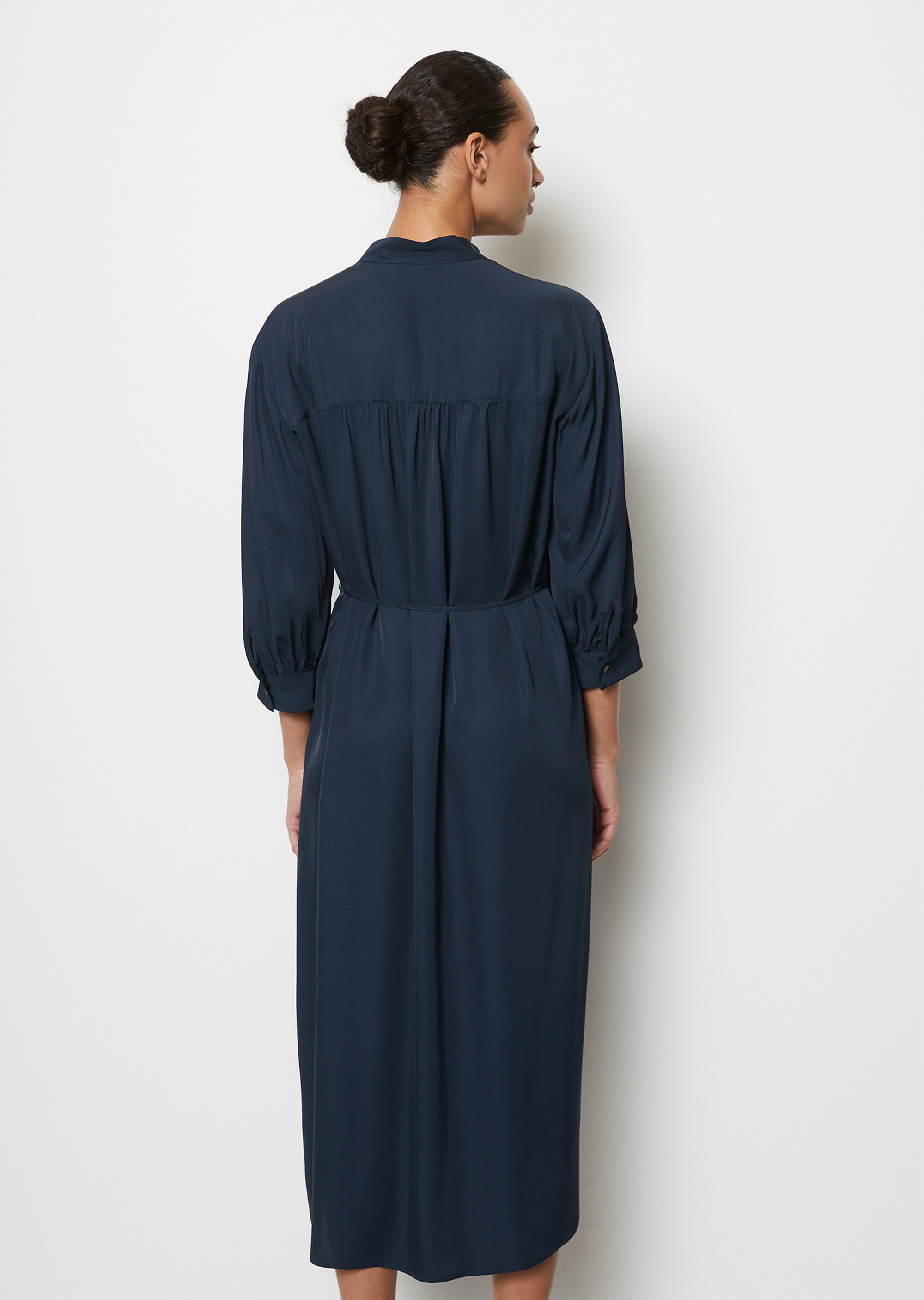 Kleid straightaus Cupro-Viskose-Mix