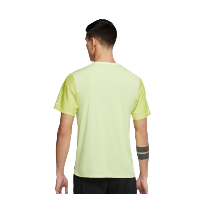 Nike Herre T-shirts Dri-Fit Rise 365 Run Division Tee