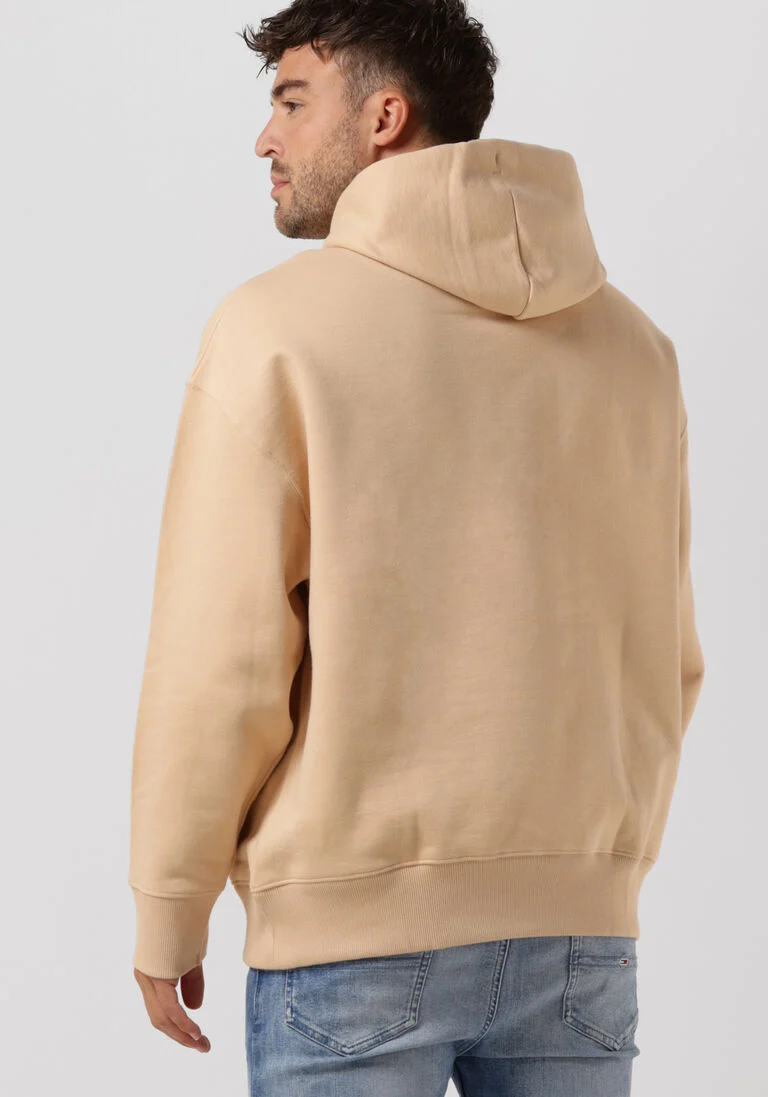 TOMMY JEANS camel tommy jeans sweater tjm tommy badge hoodie