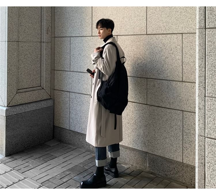 Adotuastic - Reverskraag, effen strikceintuur, dubbele rij knopen, lange trenchcoat