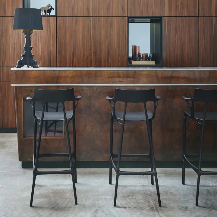 Kartell - Bourgie Tischleuchte, burgunderrot matt (Limited Edition)