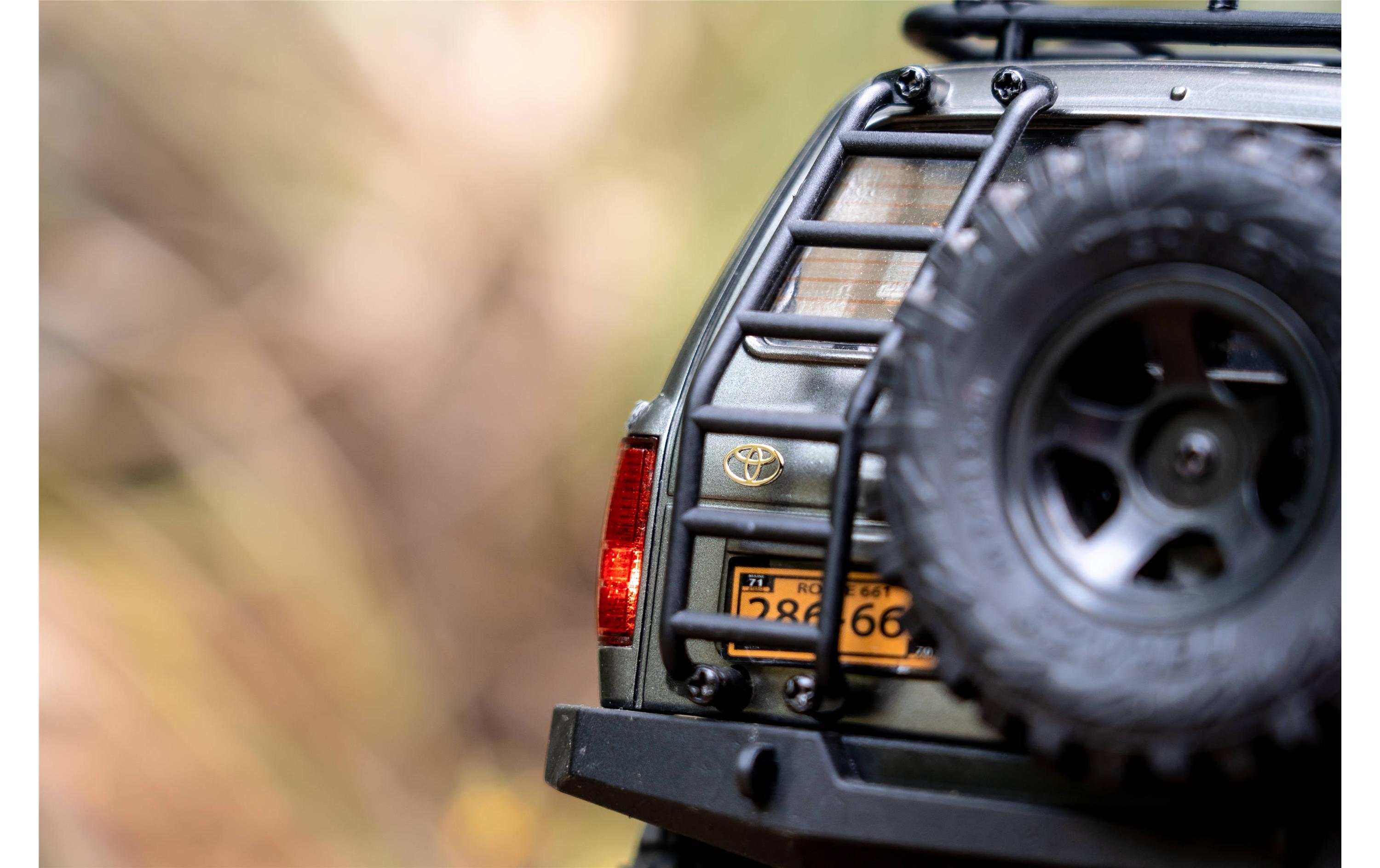 Scale Crawler Toyota Land Cruiser LC80 RTR, 1:18<br>Originalgetreuer Mini-Scaler mit offiziell lizenzierter Toyota LC80 Land Cruiser Karosserie