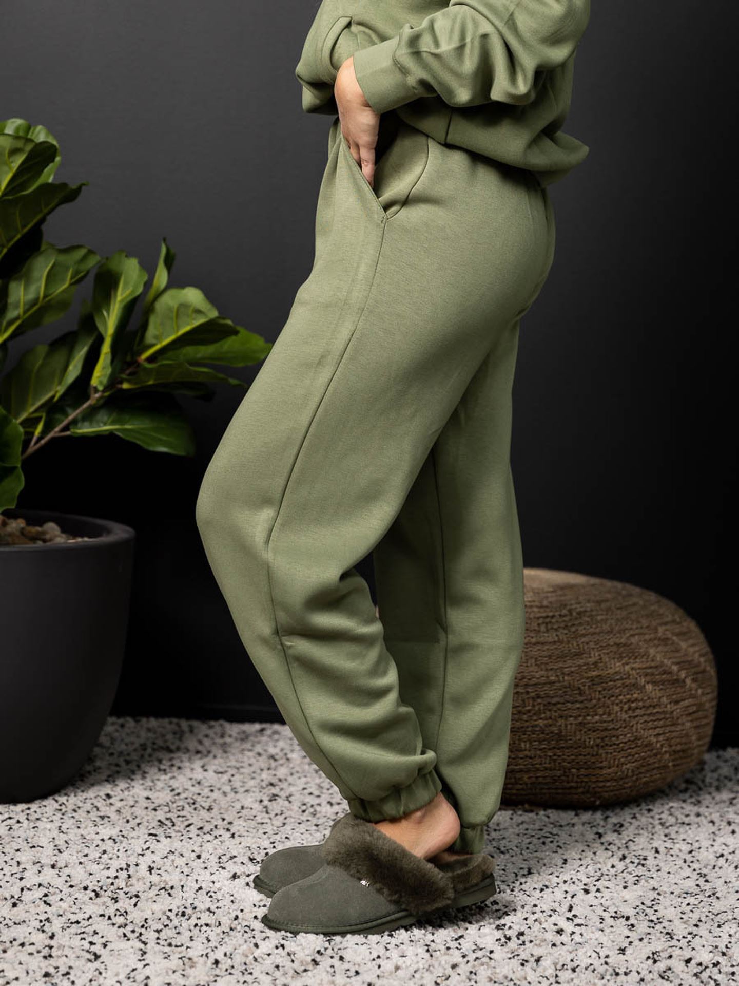 Ima Q Sweat Pants