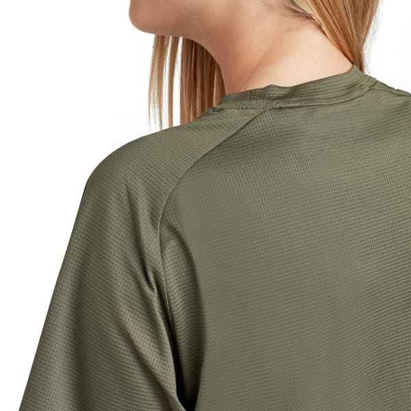 Bons plans textile été DAKINE WOMEN'S SYNCLINE S/S JERSEY CANOPEE GREEN