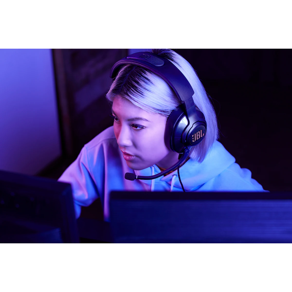 JBL Quantum 400 gaming headset