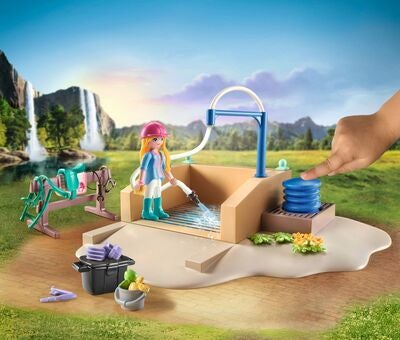 Playmobil 71354 Horses of Waterfall Byggesett Isabella & Lioness med Vaskeplass