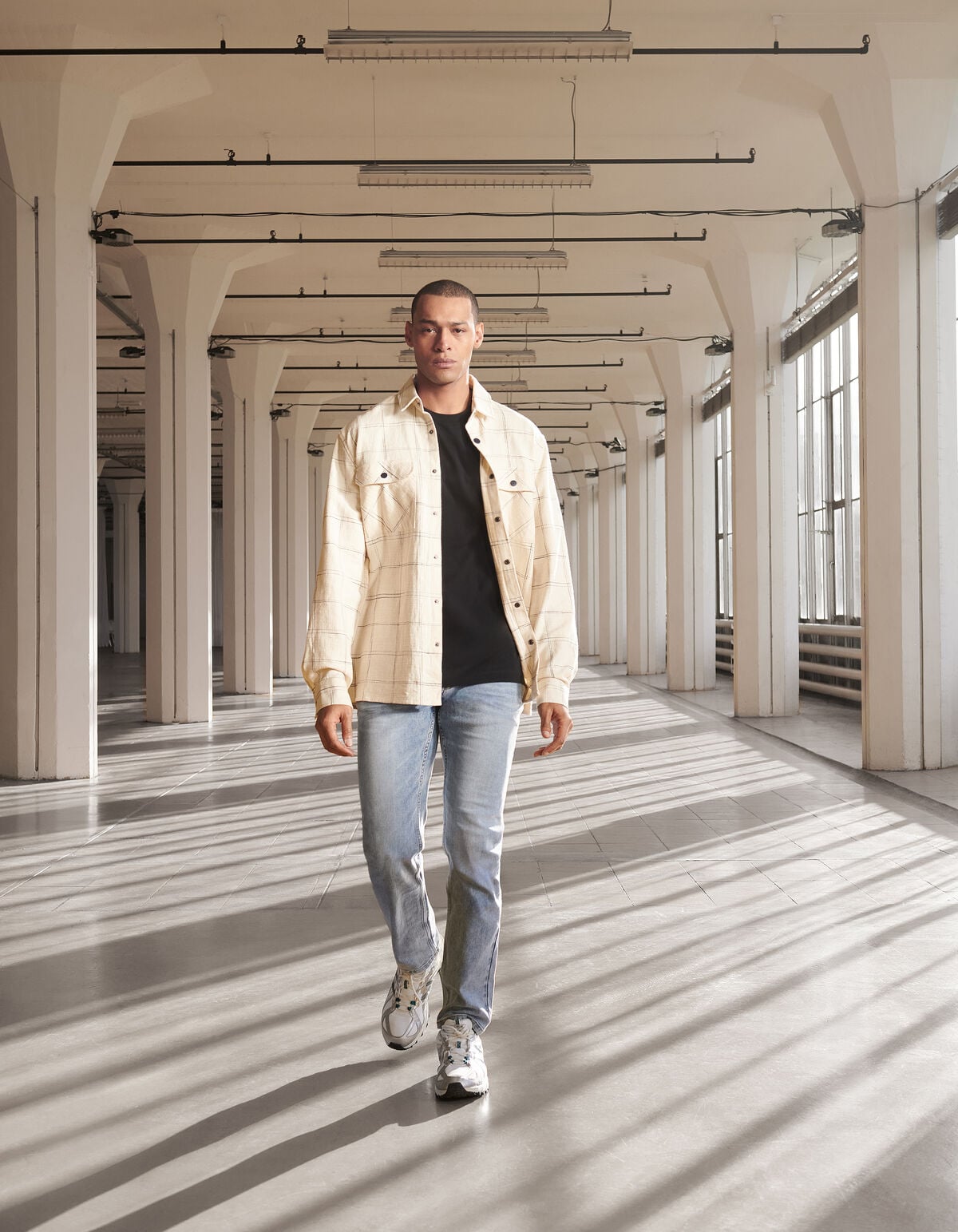 Slim Straight Fit Light Jeans Bleached L32